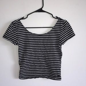 American Eagle crop top
